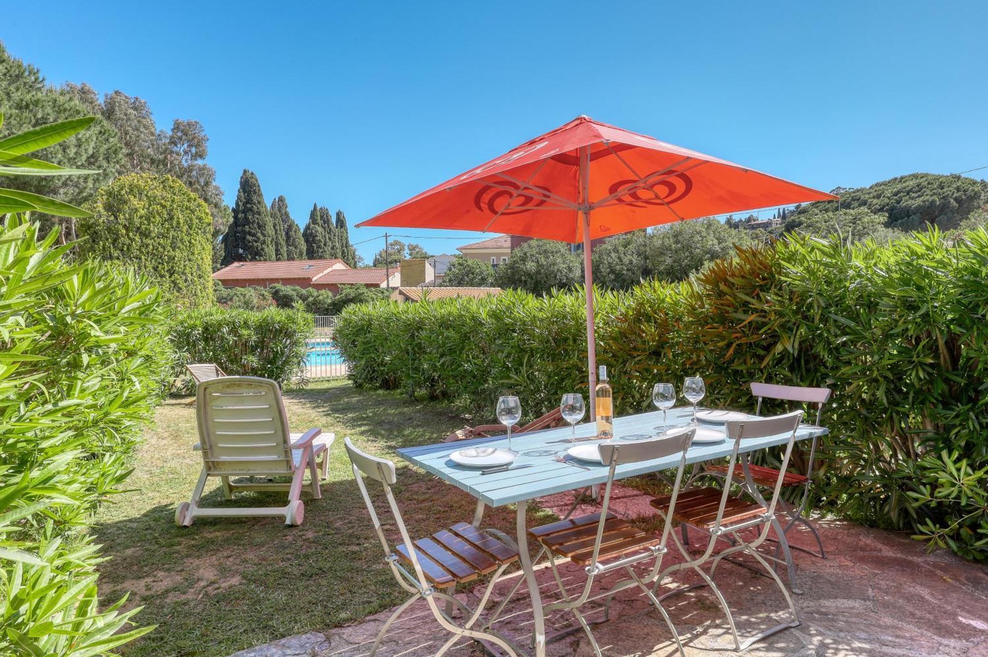 Magnificent Newly Renovated Close To Beach & Swimming Pool Le Lavandou Exterior photo