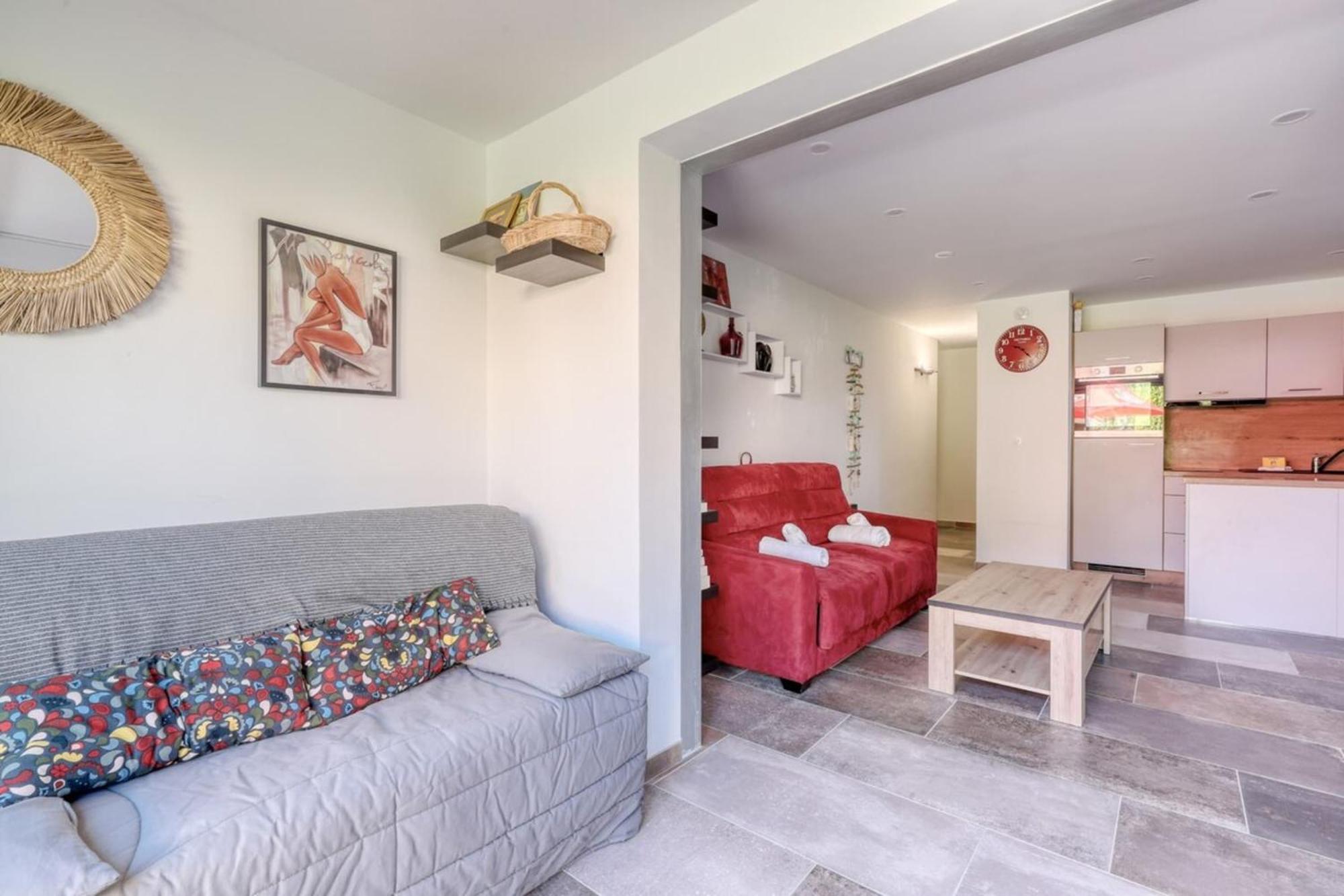 Magnificent Newly Renovated Close To Beach & Swimming Pool Le Lavandou Exterior photo
