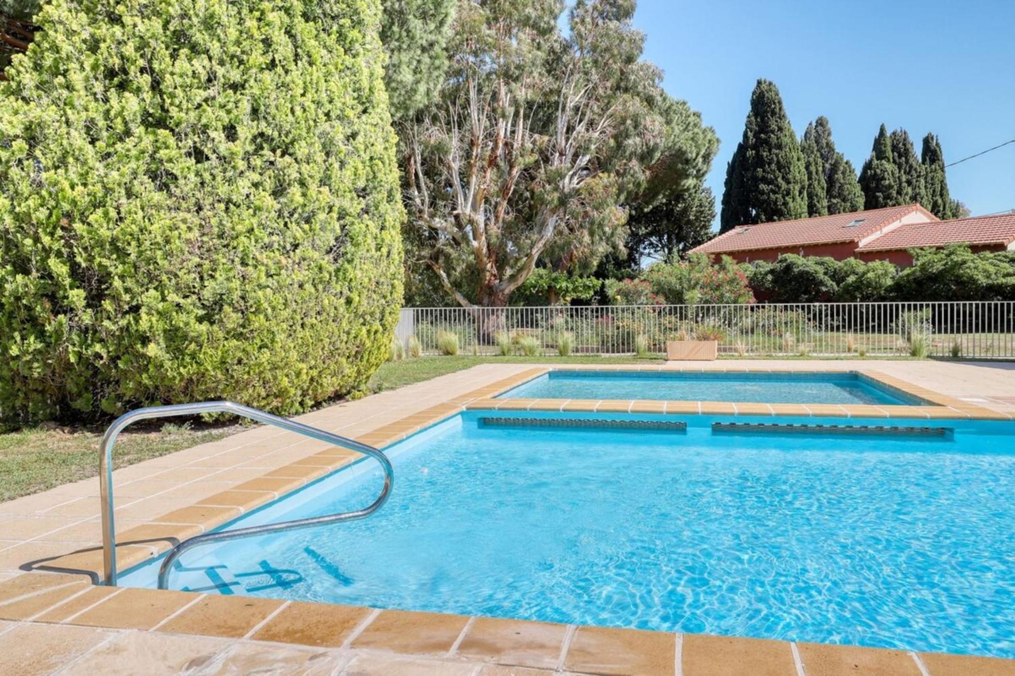 Magnificent Newly Renovated Close To Beach & Swimming Pool Le Lavandou Exterior photo