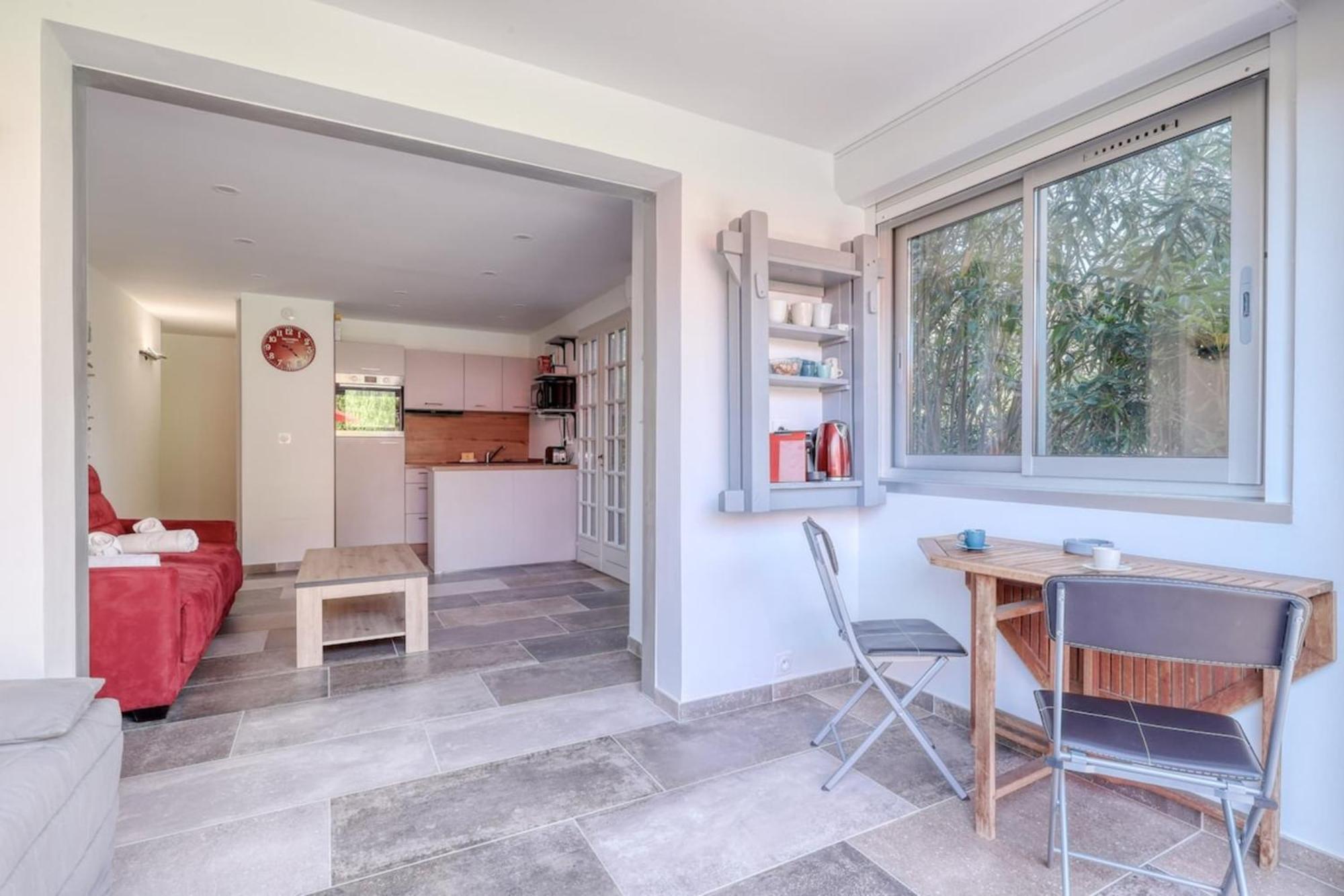 Magnificent Newly Renovated Close To Beach & Swimming Pool Le Lavandou Exterior photo